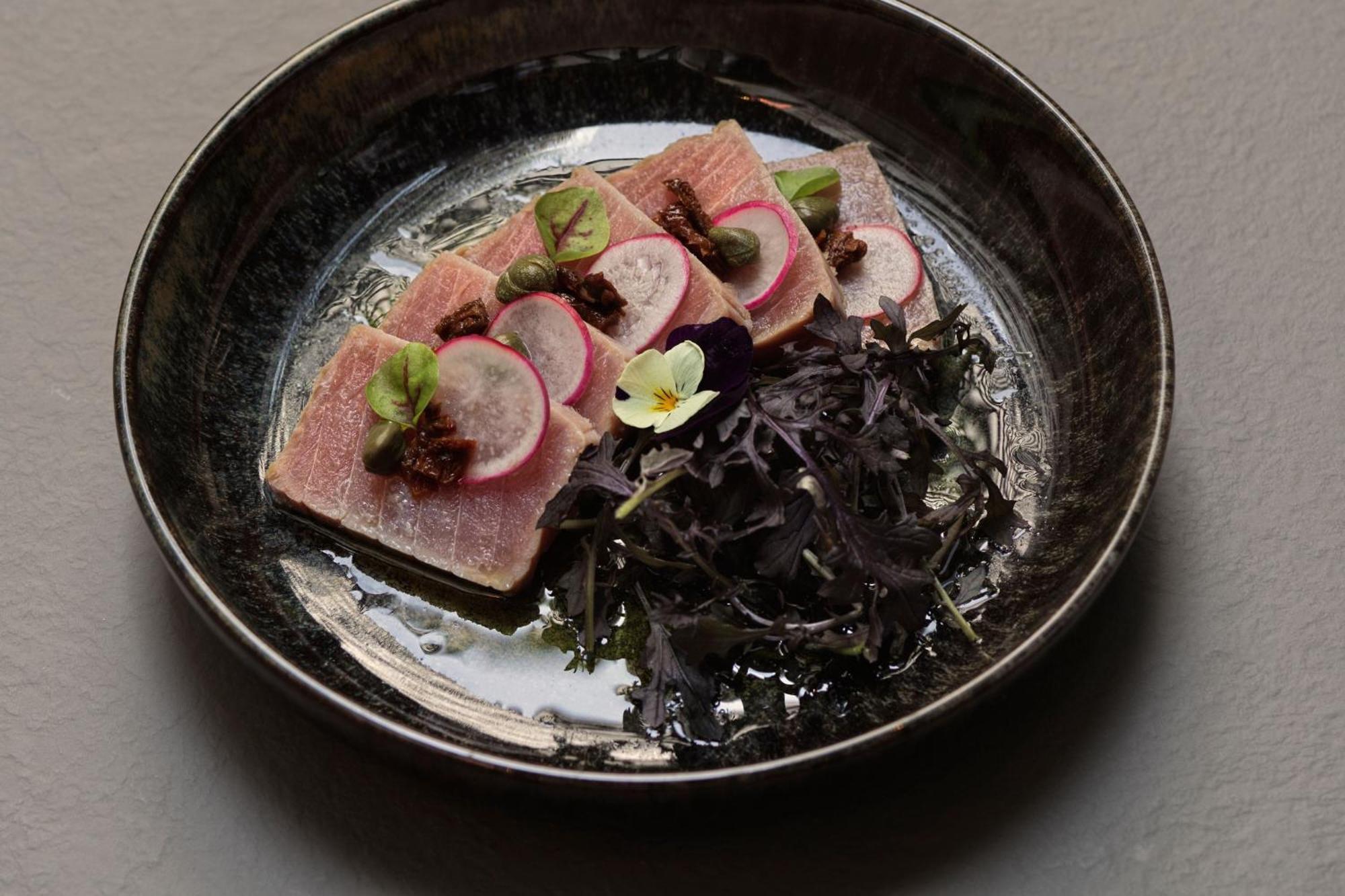 Hotel Monasty, Thessaloniki, Autograph Collection Exteriér fotografie Tuna sashimi