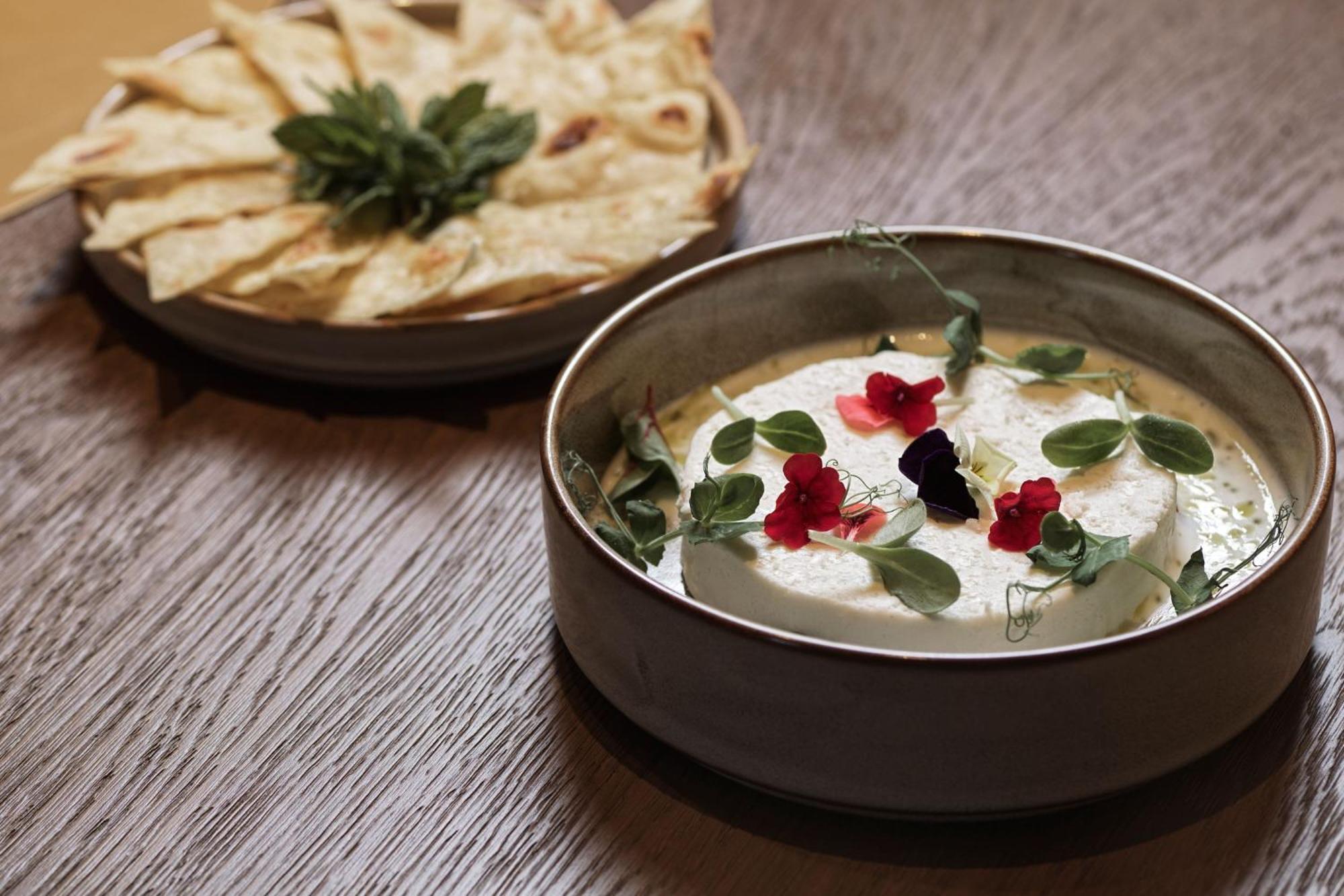 Hotel Monasty, Thessaloniki, Autograph Collection Exteriér fotografie Labneh with olive oil and mint