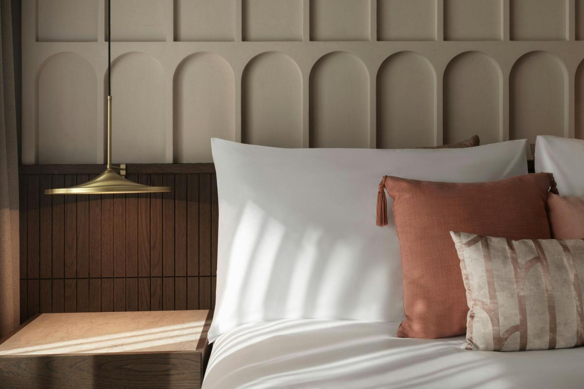 Hotel Monasty, Thessaloniki, Autograph Collection Exteriér fotografie A bed with a nightstand