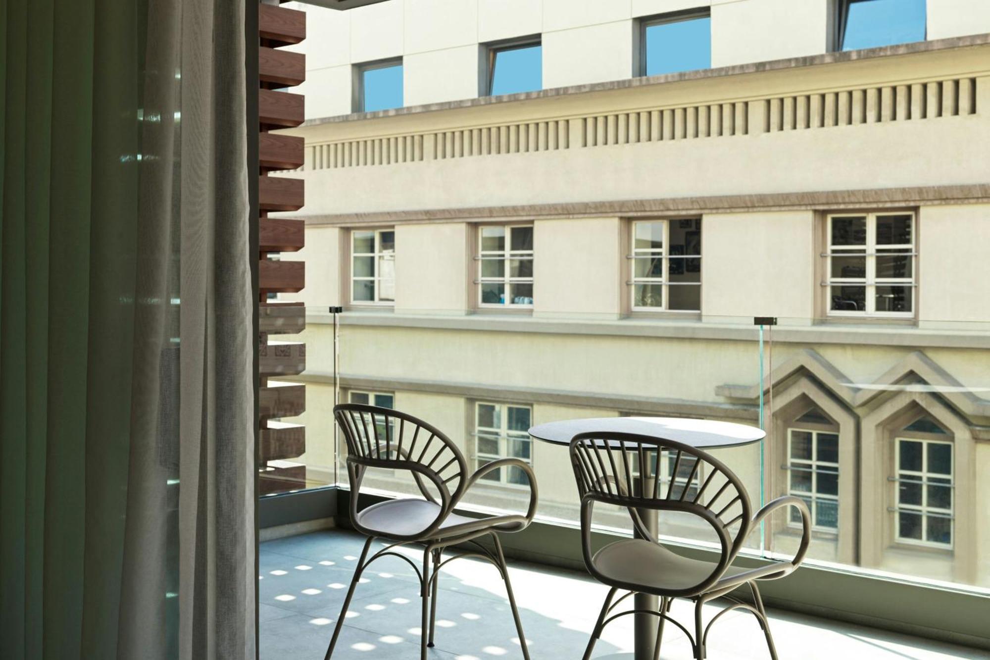 Hotel Monasty, Thessaloniki, Autograph Collection Exteriér fotografie A balcony at the hotel