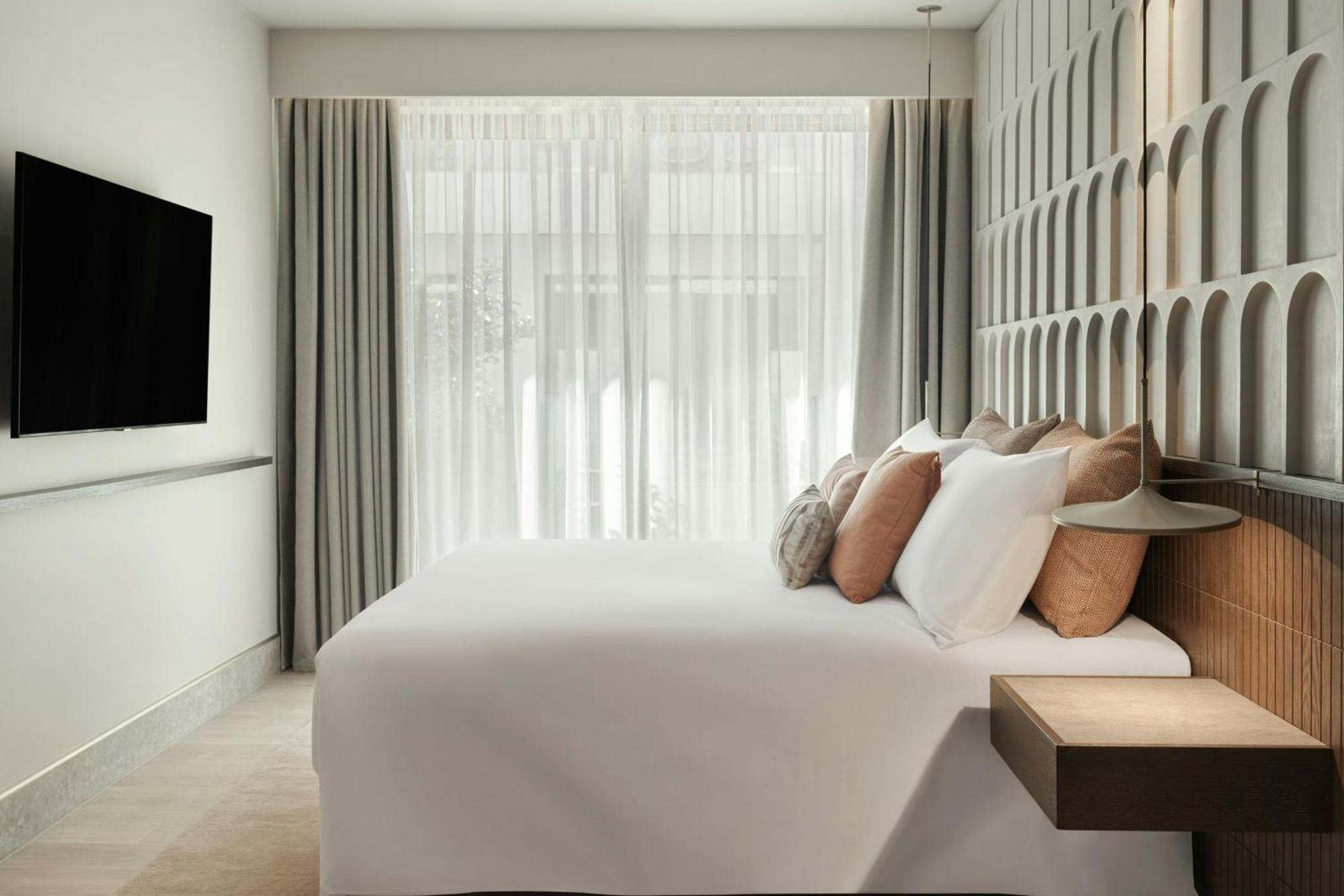 Hotel Monasty, Thessaloniki, Autograph Collection Exteriér fotografie A bedroom at the hotel